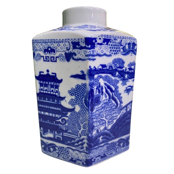 Vintage Rigtons Tea Merchants Japan Theme Octagon Shaped Tea Caddy - No Lid - Picture 3 of 11